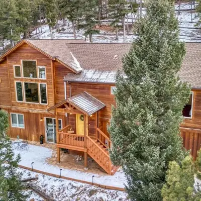 BEST VIEWS! Luxury Mountain Home - Saltwater HotTub