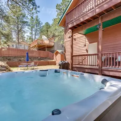 2 Mi to Lake Estes Home with Deck and Grill