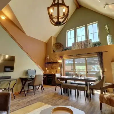 E8 Drake Landing 2Br Loft condo