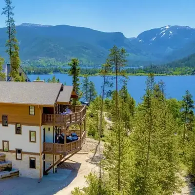 Ski Shores- The Chalet cabin