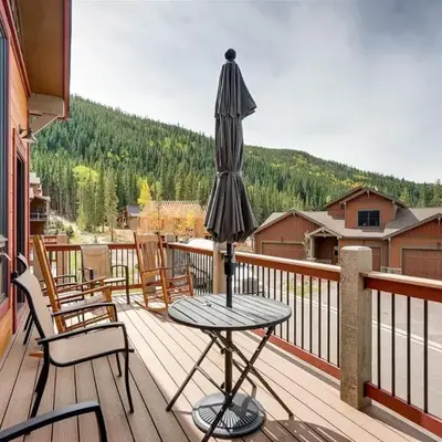 Alders 4 Bedroom Townhome In East Keystone