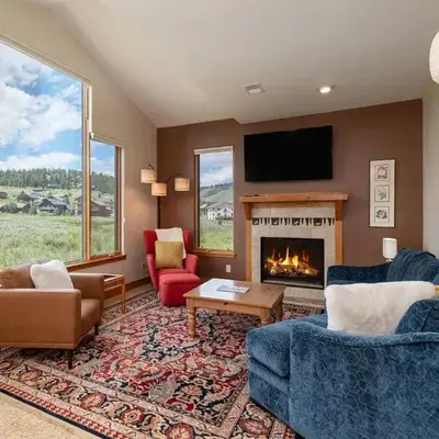 2002 Lupine Lane