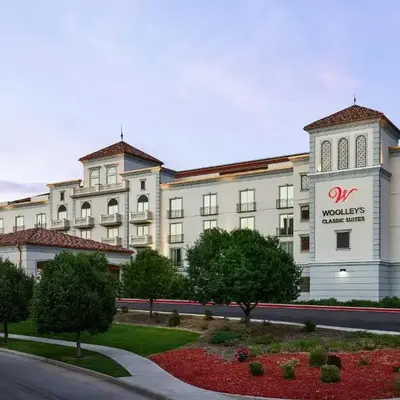 Woolley's Classic Suites