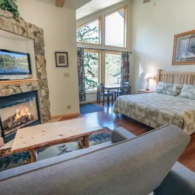 Sunnyside Knoll- 18 cabin