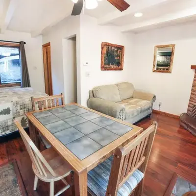 Sunnyside Knoll- 11 apts