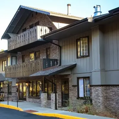 Fawn Valley Inn- 104 condo