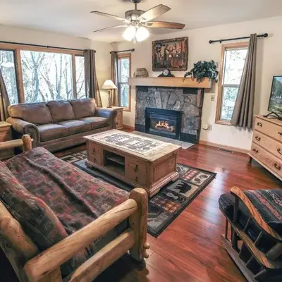 Sunnyside Knoll- 6 cabin