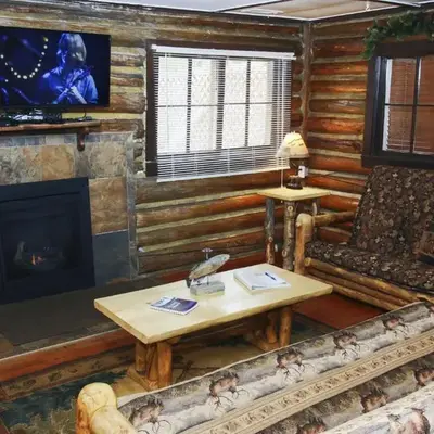 Triple R Cottages- 1 cabin