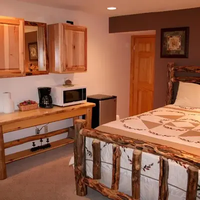 Fawn Valley Inn- 253 apts