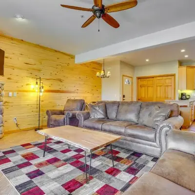 Walk to Main Street Grand Lake Condo with Patio