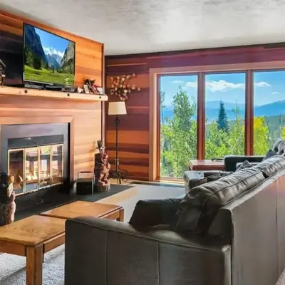 Tranquil 2BR Near Trails and Free Shuttle