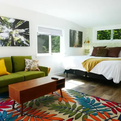 Private Studio - King Bed - Wifi