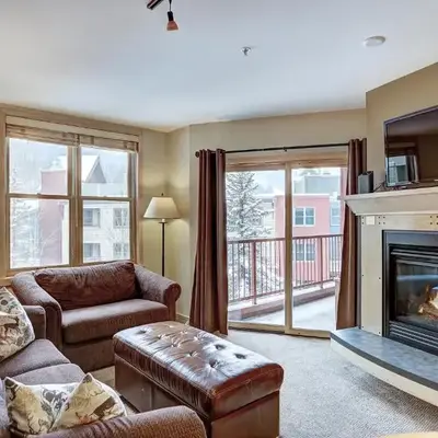 8231 Silver Mill condo
