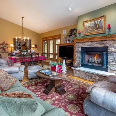 45 Thackwell Lane townhouse