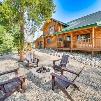 4 Mi to Rocky Mtn Natl Park Cabin Near Town!