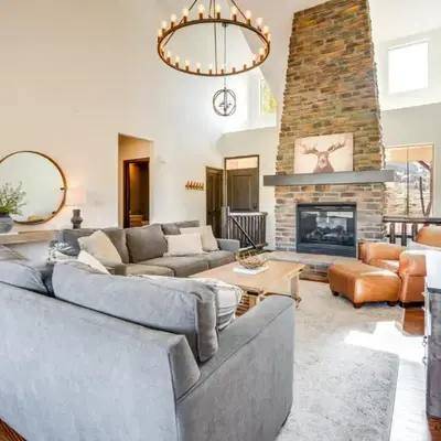 Half-Mi to Skiing Gorgeous Granby Ranch Home!