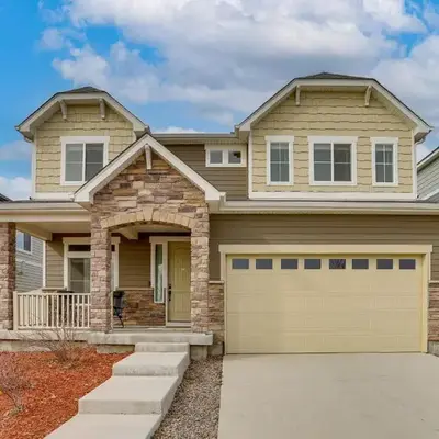 17 Mi to Downtown Denver Modern Aurora Home!