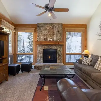 6533 Settlers Creek townhouse