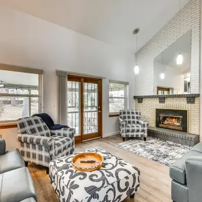 10 Mi to Denver Pet-Friendly Arvada Home with Yard!