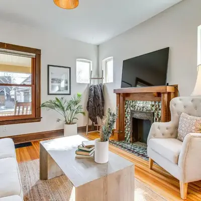 4 Mi to Downtown Denver Washington Park Hideaway!