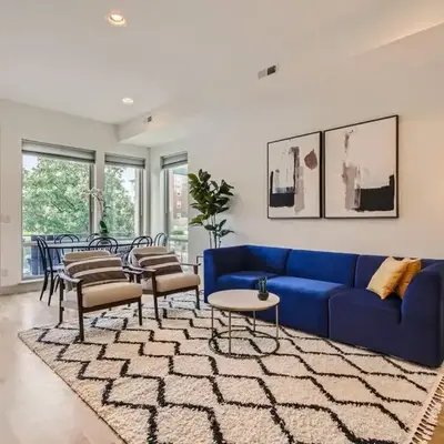 Upscale Townhome w/ Stunning Rooftop Views