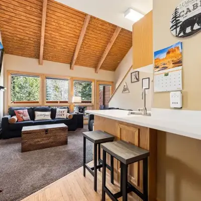 Creekside Suites 04 by Estes Park Condos