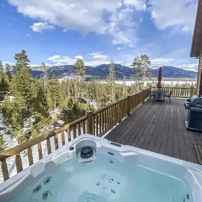 Grand Chalet at Grand Lake cabin