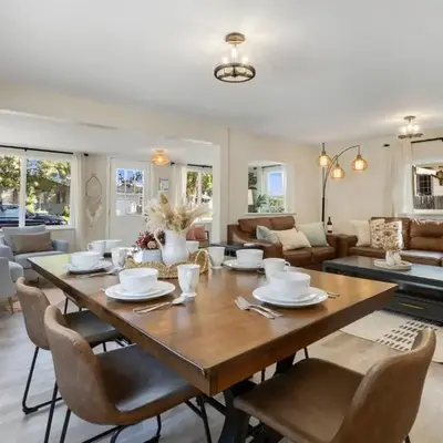 Downtown Windsor Home with Hot Tub and Pool Table