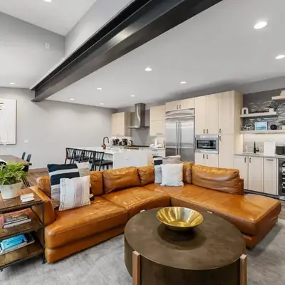 164 Caravelle Drive