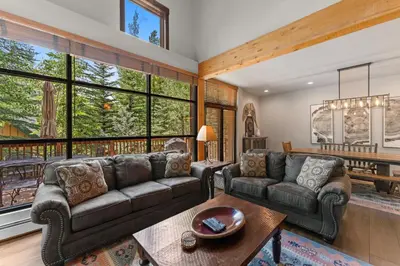 a living room with a couch and a table at Ski Tip 8709 : 2 in Keystone