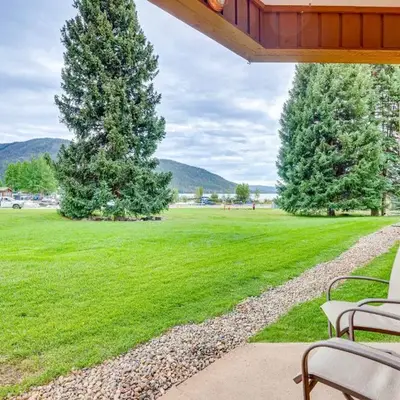 Steps to Shadow Mountain Lake Grand Lake Condo