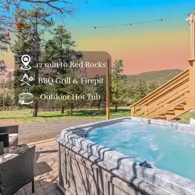 Near Red Rocks with Hot Tub