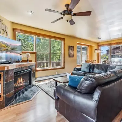 Mountain Escape with Hot Tub Near Ski Resorts and I 70