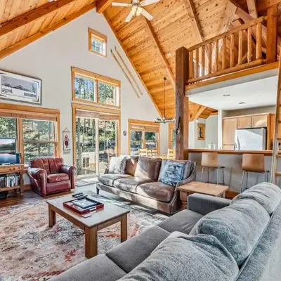 Bright Keystone Getaway w Loft Near Ski Lifts