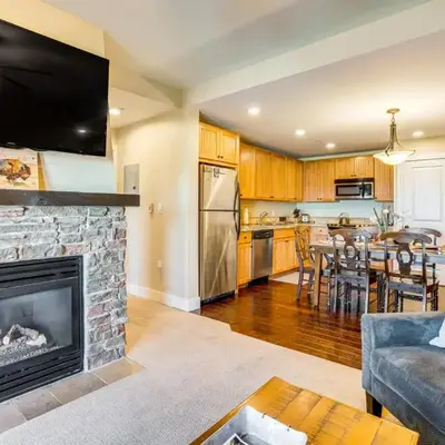 Walk to Slopes Granby Condo with Balcony!