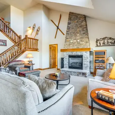 Mtn Views and Private Hot Tub Granby Group Getaway!