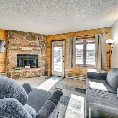 2 Mi to Granby Ranch Mtn-View Studio with Perks