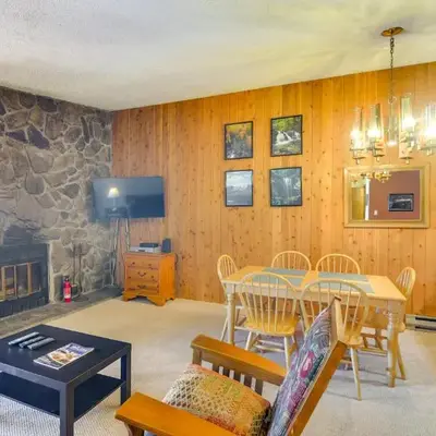 Pool and Hot Tub Access Condo in Winter Park!