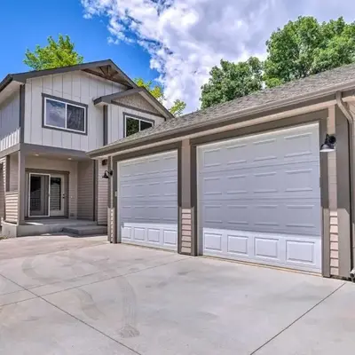 Quiet Family Friendly 3 BR Near Loveland DT