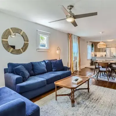 At S. Broadway An Artsy Bungalow Close to DU And Cherry Hills
