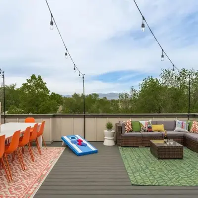 Accomodate 24 Guests with 2 Rooftops and 2 Hot Tubs and 2 Game Rooms