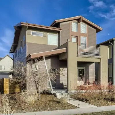 New Central Park Home Near DIA And 20mins to Downtown