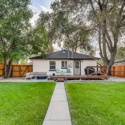 Pet Friendly In West Denver Bungalow Near Meow Wolf