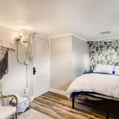 Guest Suite With Kitchenette And A 5 star Location