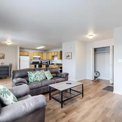 Convenient two bedroom near DIA