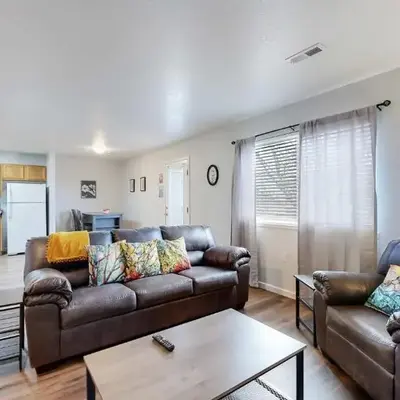 Spacious two bedroom apartment near DIA