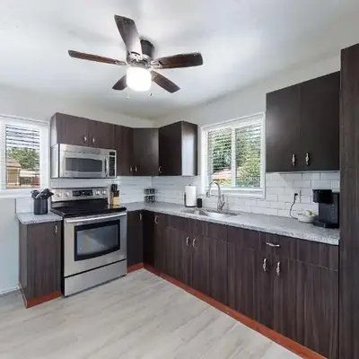 Bright & Spacious Upper Unit with Two Bedrooms in Denver