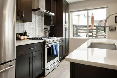 Gallery image of Modern Getaway - Rooftop Mtn Views - Near Regis in Denver