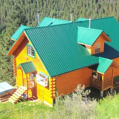 Spacious Cabin Rental with a Hot Tub for a Weekend Getaway near Denver