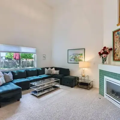 Sleeps 9 - Family Retreat - Scenic Trails - Views